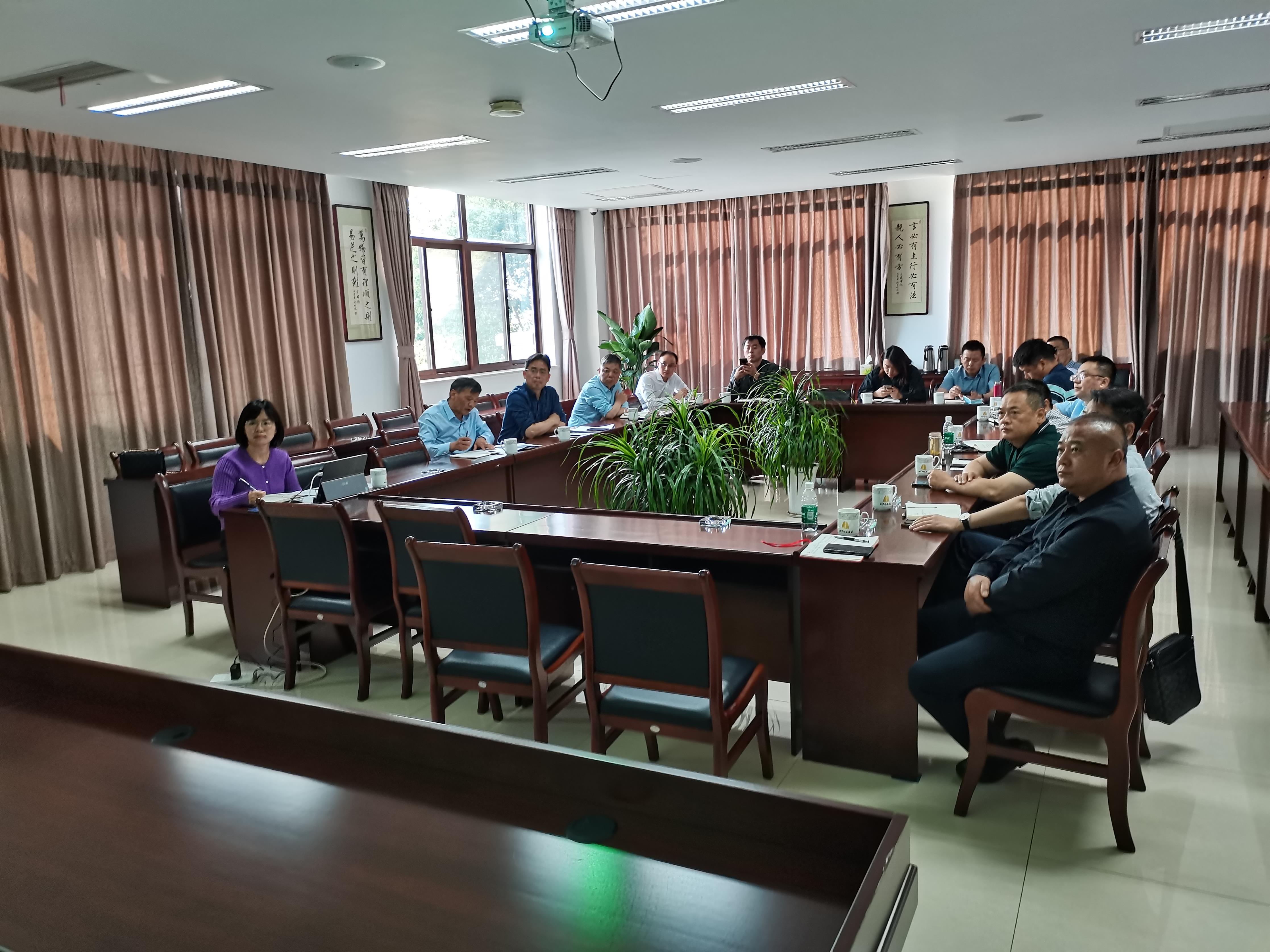 图1-7、集团公司党委组织召开支部书记会议.jpg