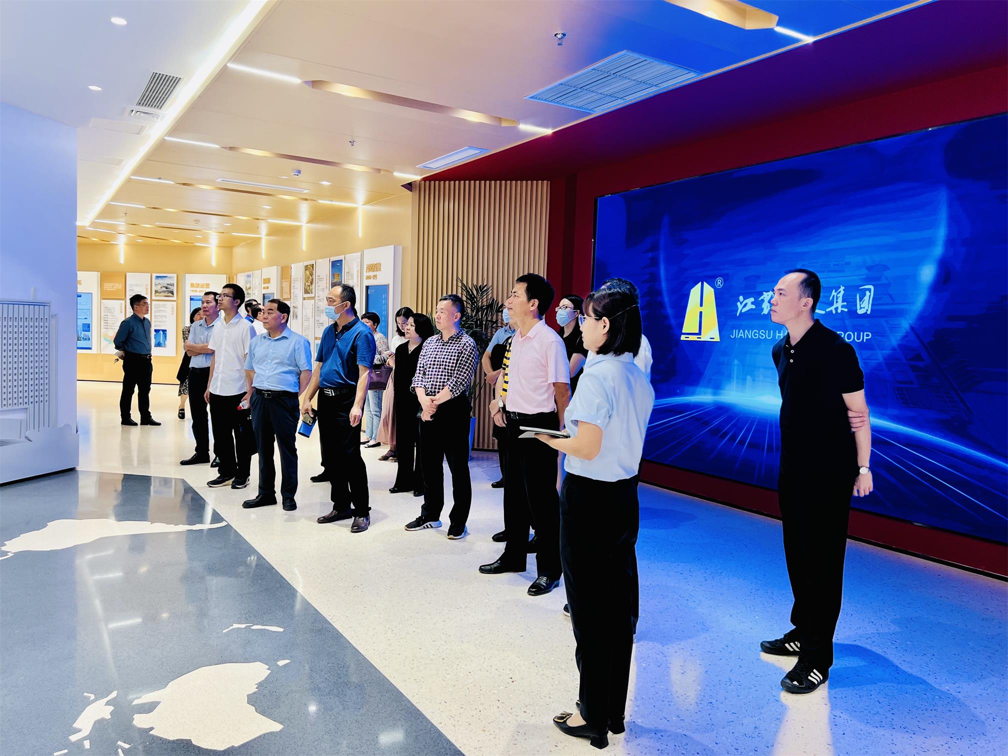 图1-5、海南文昌市总工会主席韩朝一行来扬调研产业工人建设改革工作.jpg